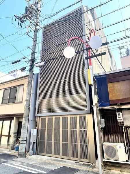 地下鉄鶴舞線「大須観音」駅徒歩3分他、複數(shù)路線利用可能。「名古屋」駅方面へのアクセスも良好です。