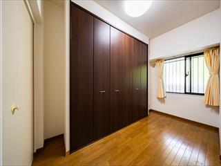洋室（５．９帖）