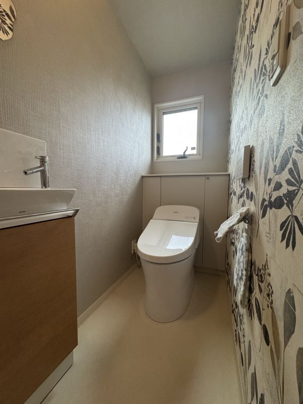 トイレ 寫(xiě)真撮影日：11/16/24, 12:00?AM