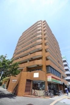 地下鉄鶴舞線「大須観音」駅徒歩9分、地下鉄名城線「東別院」駅徒歩11分。複數路線利用可能な立地です。