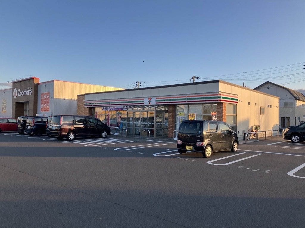 セブンイレブン青森石江高間店（徒歩3分/約210m）