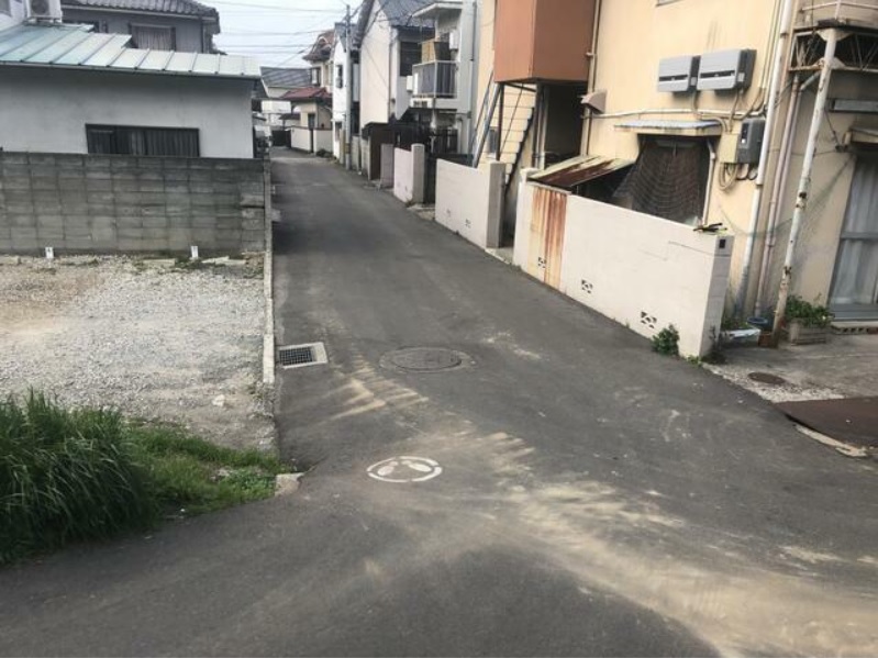 前面道路（西側(cè)） 寫真撮影日：3/20/23, 12:00?AM