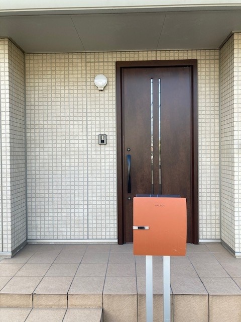 玄関外 寫真撮影日：10/5/25, 12:00?AM