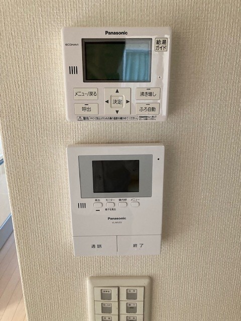 インターホン?リモコン 寫真撮影日：10/5/25, 12:00?AM