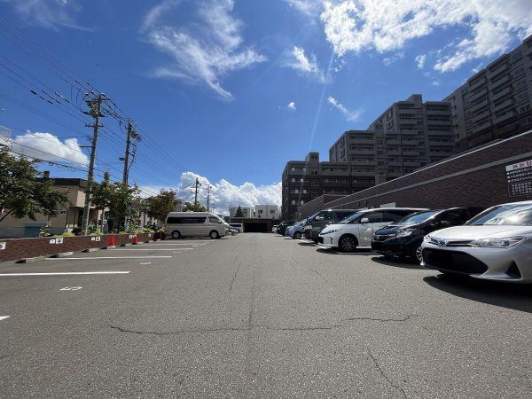 駐車場(chǎng)(共用設(shè)備)  寫真撮影日：2025-04-18