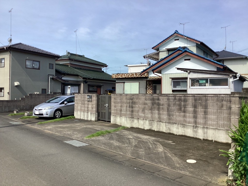 現地寫真(2024年6月撮影。車は価格に含まれません。)