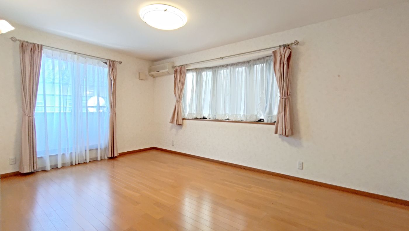 ２階主寢室　２０２５年７月撮影