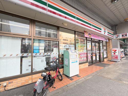 セブンイレブン橫浜本牧町１丁目１０５０ｍ
