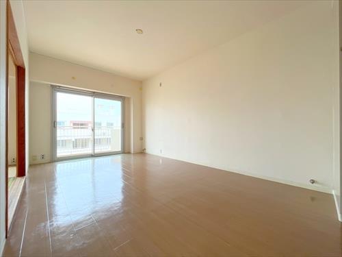 リビングダイニング