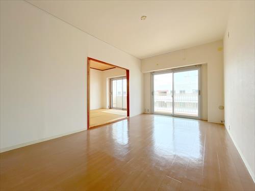 リビングダイニング