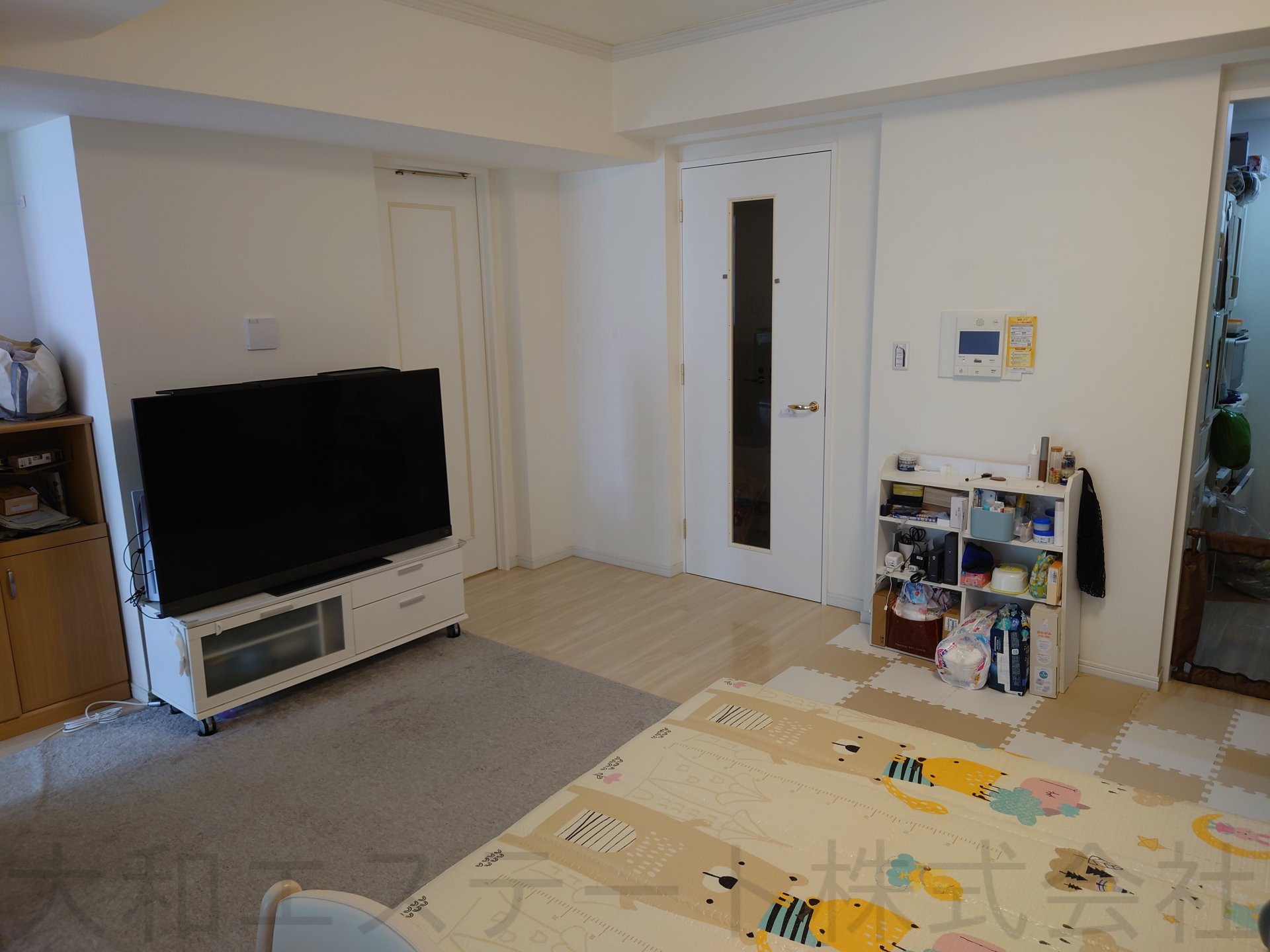 リビング（床暖房付）※家具、器具等は付きません