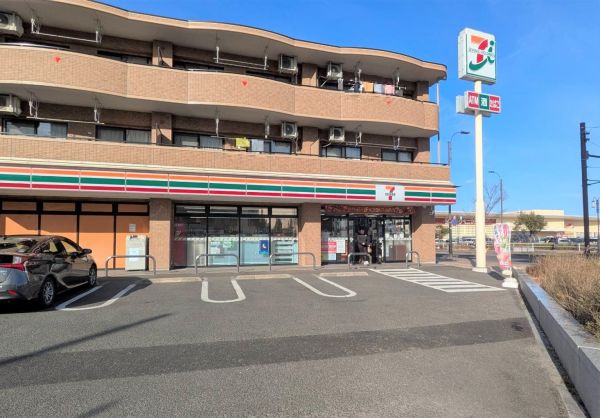 セブンイレブン小鶴新田駅前 520m 寫真撮影日：2025-02-02 