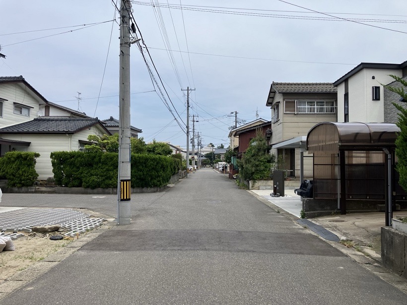 現地前面道路