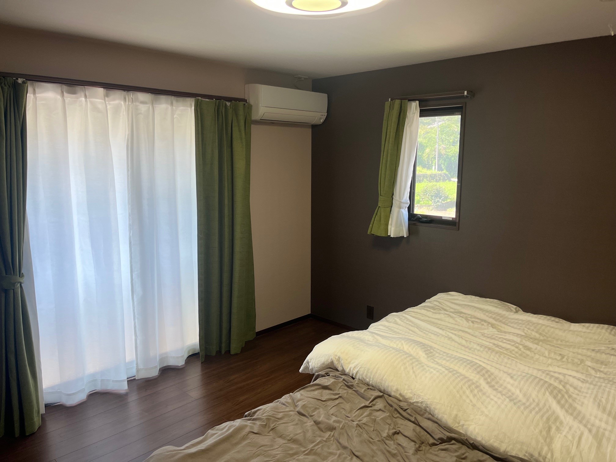 主寢室 寫真撮影日：8/1/25, 12:00?AM