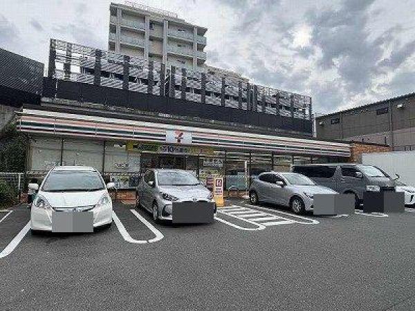 セブンイレブン吹田千里山西６丁目店 320m 寫真撮影日：2024-10-24