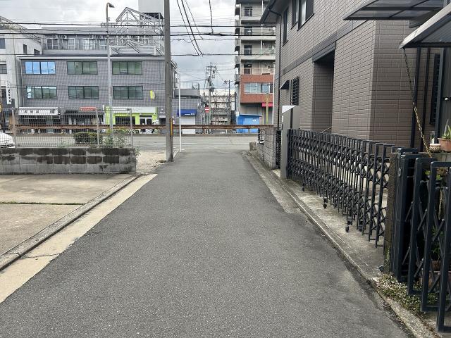前面道路含む現地寫真  寫真撮影日：2025-06-06