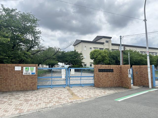 堺市立浜寺中學校 2570m 寫真撮影日：2025-05-30