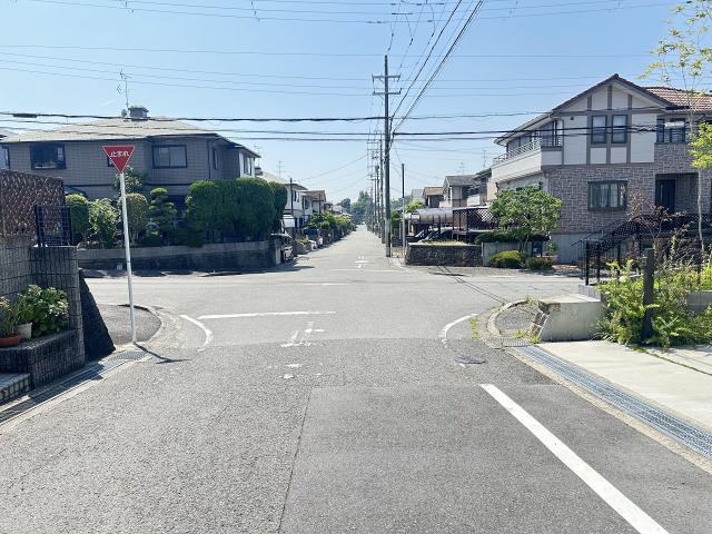 前面道路含む現地寫真  寫真撮影日：2025-06-23