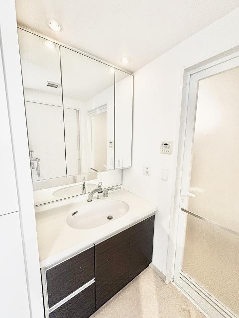 洗面臺?洗面所  寫真撮影日：2025-12-04