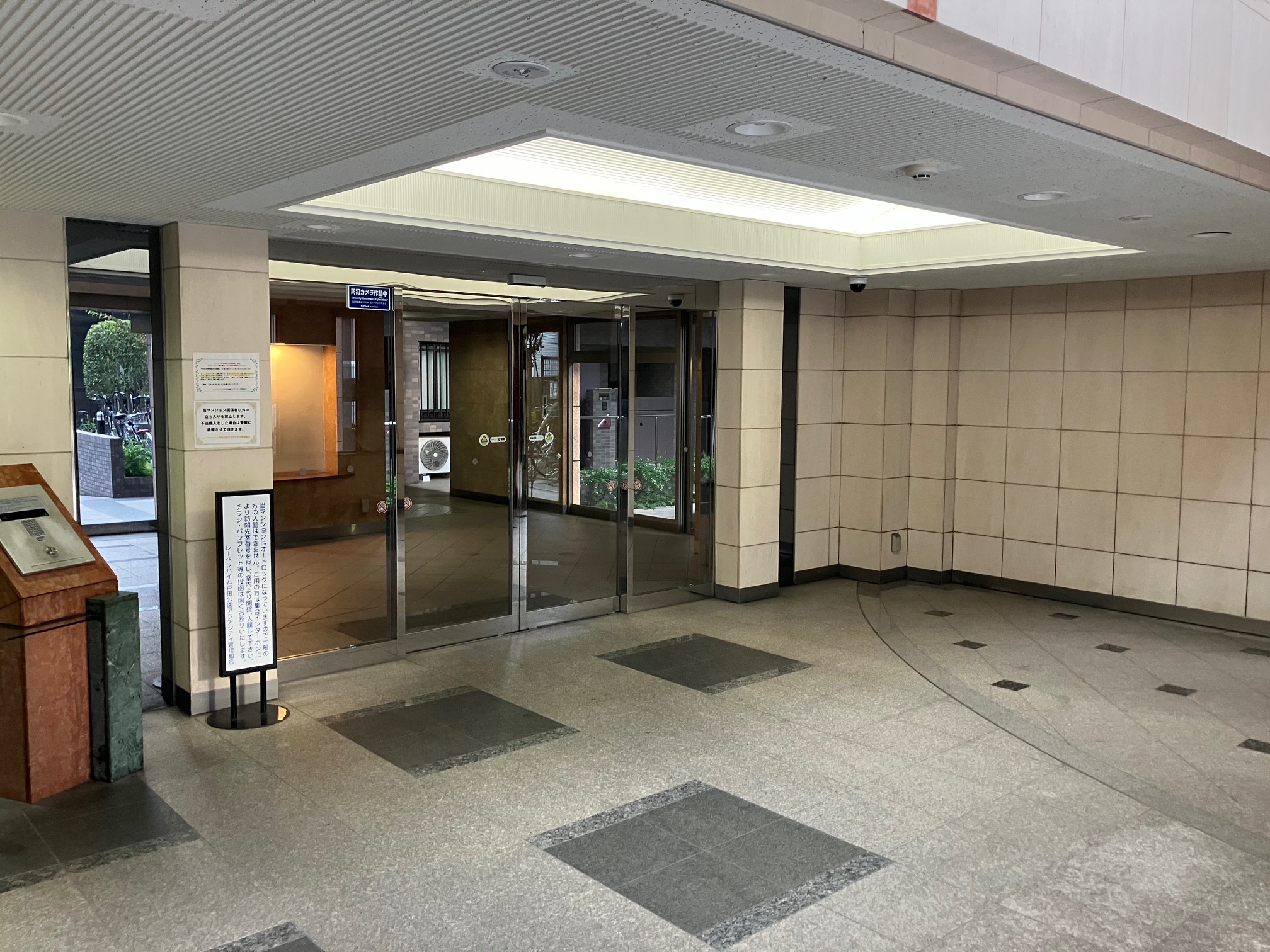 ロビー 寫真撮影日：10/1/25, 12:00?AM