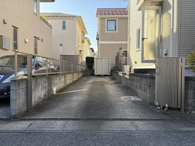 駐車場  寫真撮影日：2025-11-30