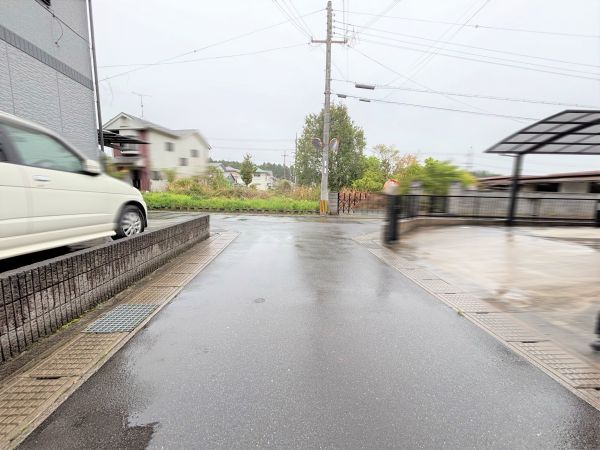 前面道路含む現地寫真  寫真撮影日：2025-05-02