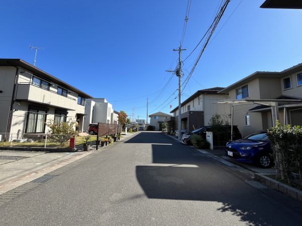 前面道路含む現(xiàn)地寫真  寫真撮影日：2023-11-25