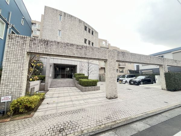 その他設備 エントランスアプローチ  寫真撮影日：204-12-17