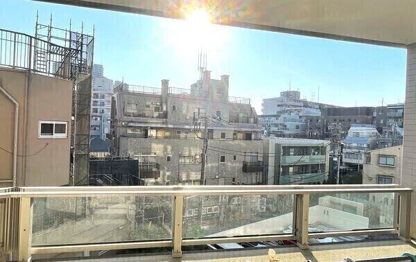 南西向き４階、陽當たり良好です。