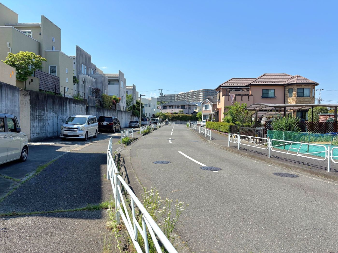 北東側(cè)公道、幅員約11ｍ