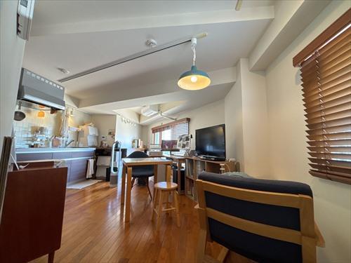 洋室約９．８帖