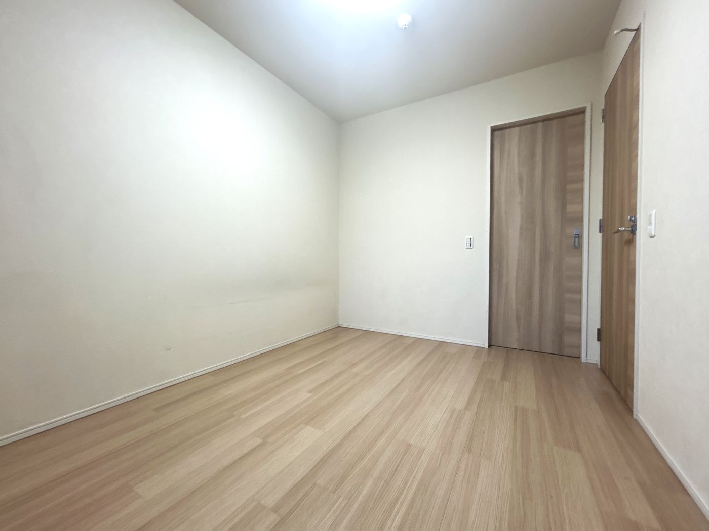 6帖洋室 寫真撮影日：9/1/25, 12:00?AM