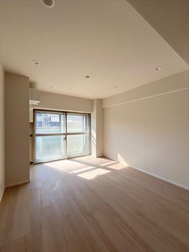 ＬＤＫ約１０．８帖