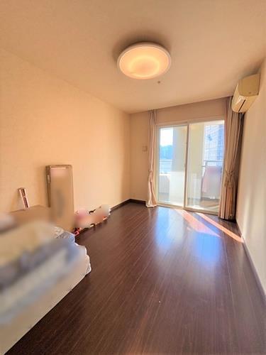 洋室約８．０帖