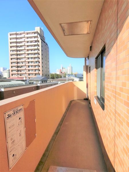 バルコニー  寫真撮影日：2024-10-25