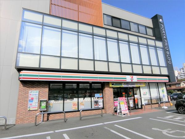 セブンイレブン山形十日町四丁目店 50m 寫真撮影日：2024-10-18 