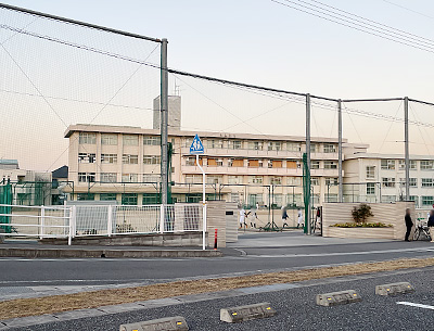 岡山市立東山中學校