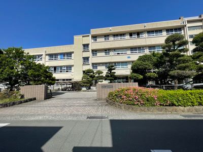 出水中學(xué)校