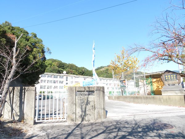 佐世保市立日宇中學校