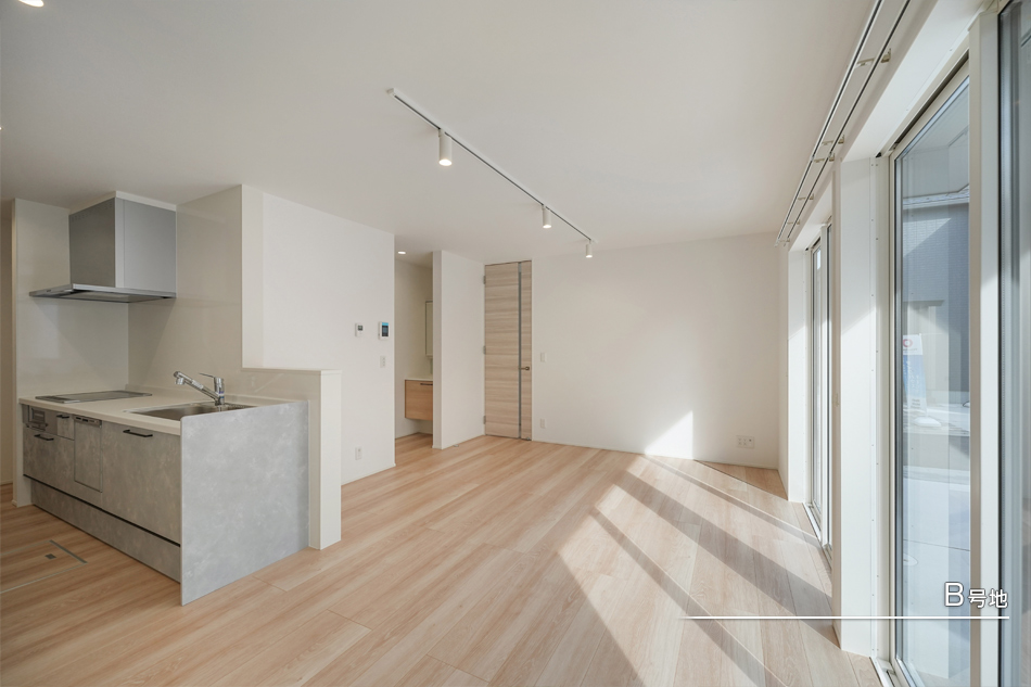 セキュレア南小泉2丁目 (分譲住宅)