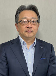 靜岡支店長　興梠 一喜