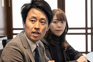 中部電力ミライズ株式會社 カーボンニュートラル推進本部 再生可能エネルギーサービス開発部(左)課長 宮部 孝典様(右)主任 小林 優(yōu)希様