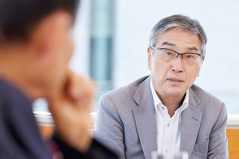 常務執行役員 財務?IR擔當 山田 裕次