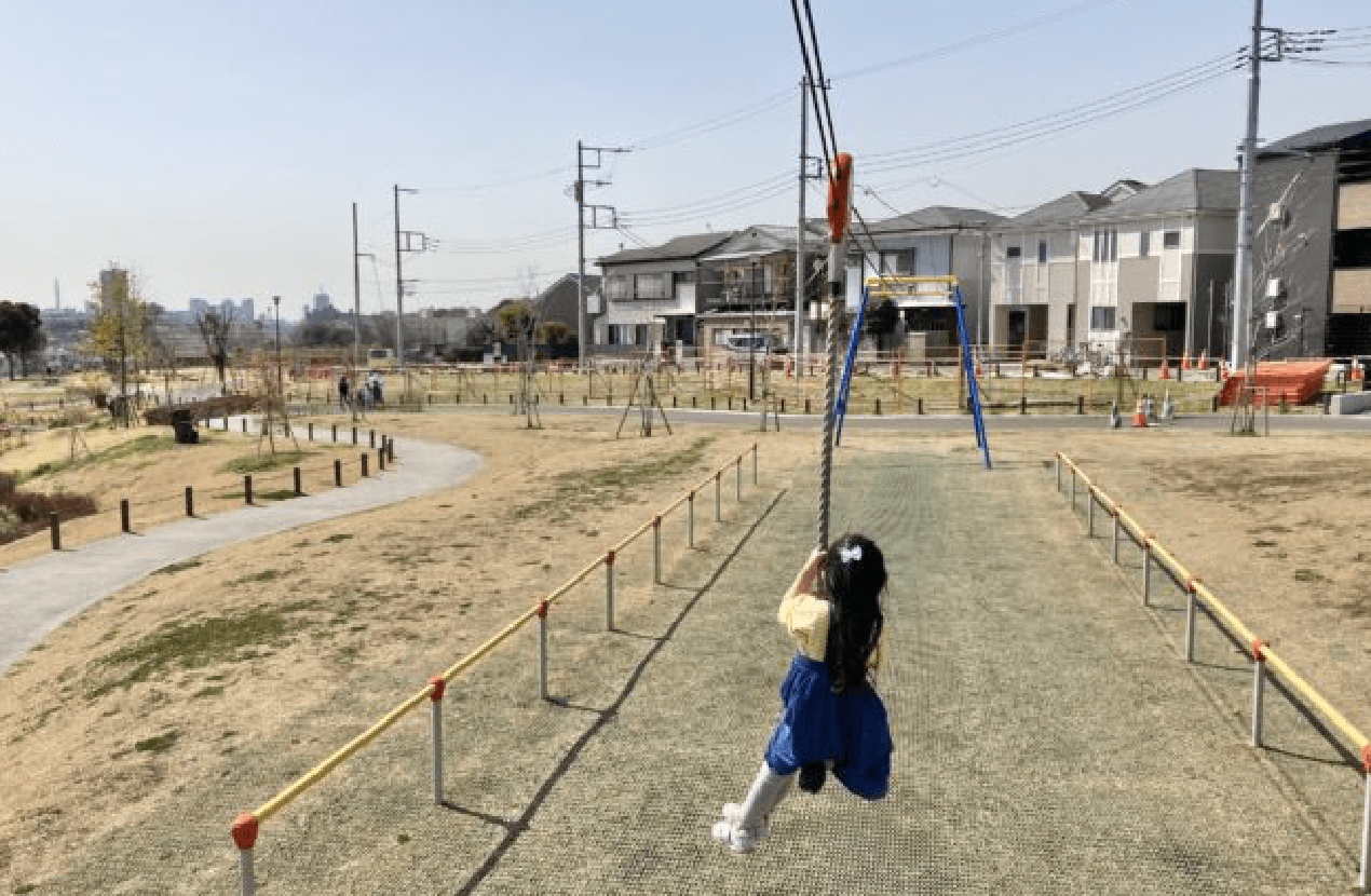 鶴見花月園公園 徒歩５分　　?あそびい橫浜