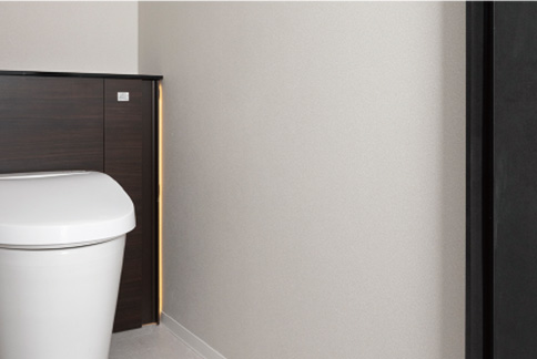 住戸のトイレには手摺り用の下地を設置