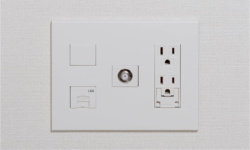 マルチメディアコンセント
