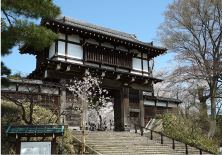千秋公園徒歩15分 (約1,130m)