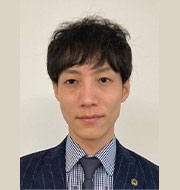東京本店 統(tǒng)括マンション事業(yè)部　商品企畫(huà)部第二課（當(dāng)時(shí)）　長(zhǎng)井　行徳